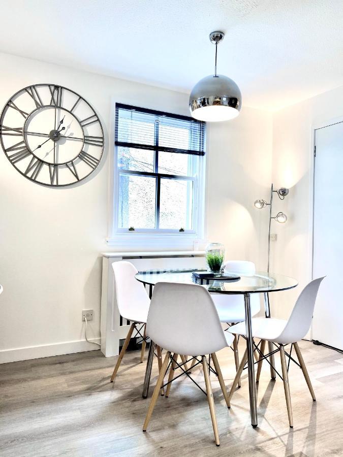 Stylish Central 2 Bedroom Apartment - Free Parking, Free Wifi Orkney Extérieur photo