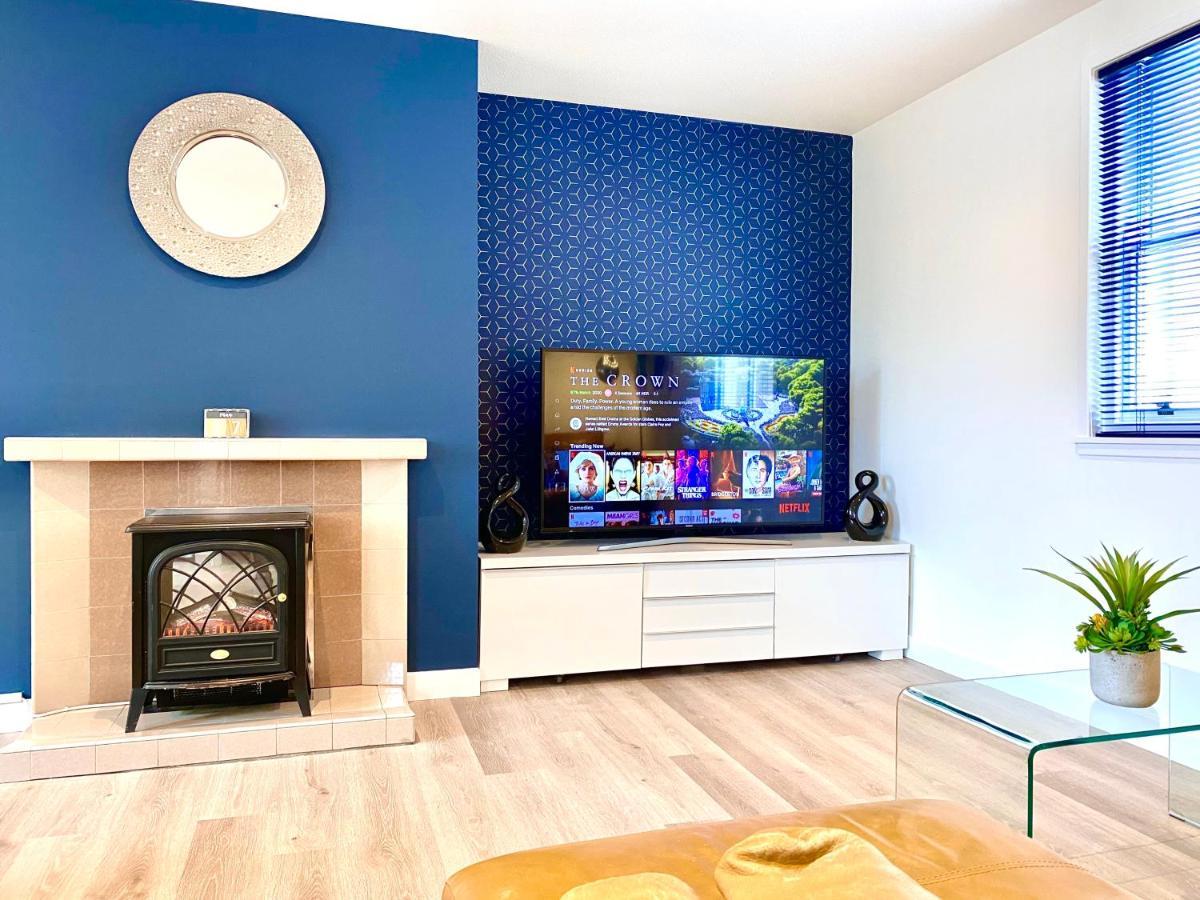 Stylish Central 2 Bedroom Apartment - Free Parking, Free Wifi Orkney Extérieur photo